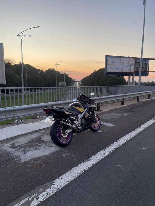 HONDA CBR 600 F4I 2002