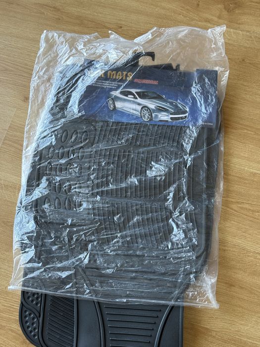 Tapetes de carro de borracha  universal