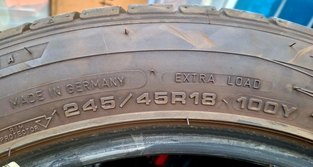 Pneus Dunlop 245 45 18