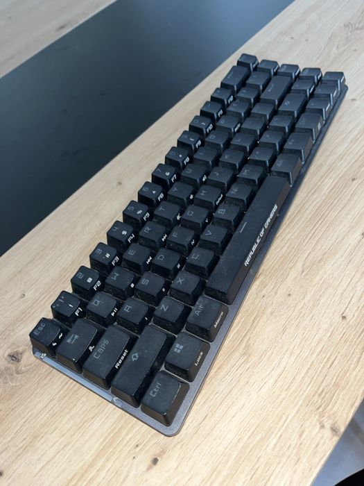 Teclado rog falchion