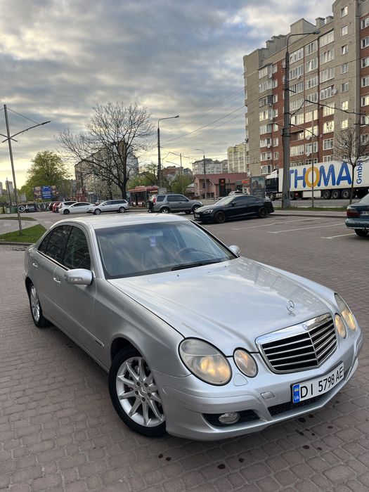 Mercedes benz e211