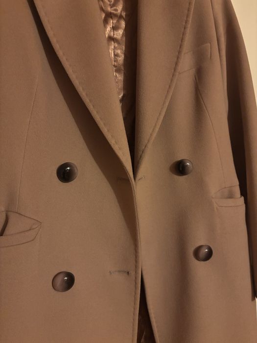 Жіноче довге пальто