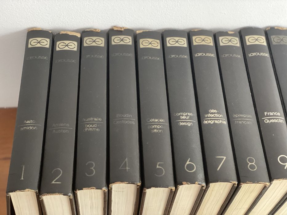 Enciclopédia Larousse