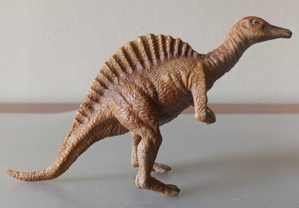 Figurka Schleich Dinozaur Ouranosaurus 2003