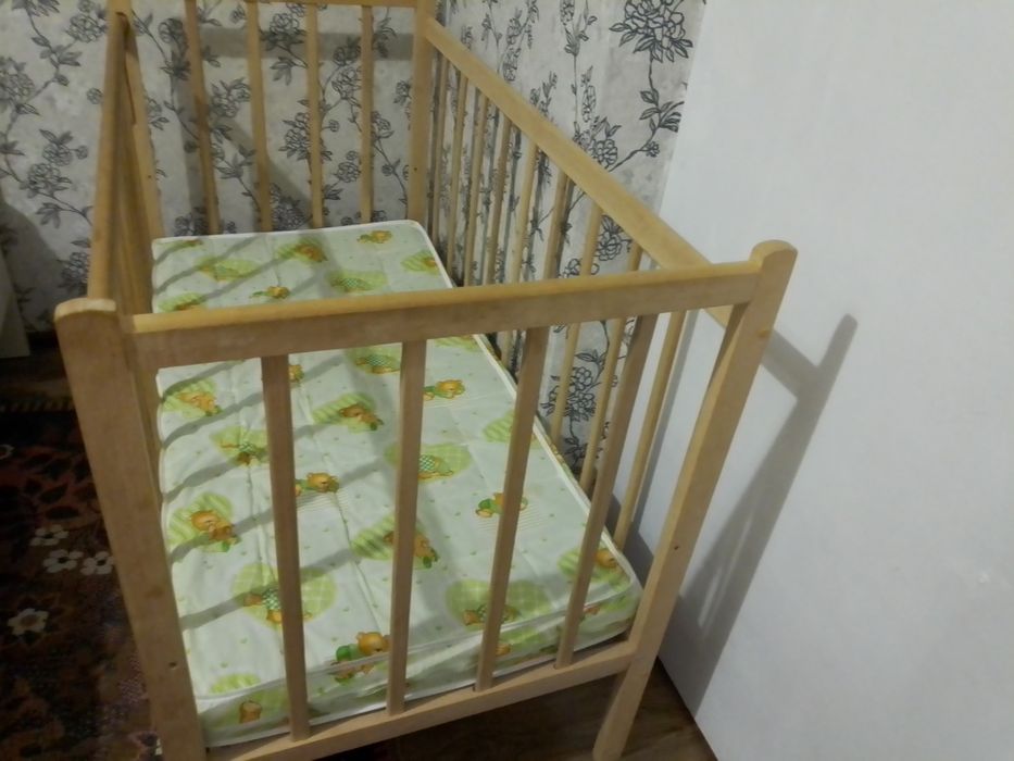 Дитяче ліжечко для хлопчика