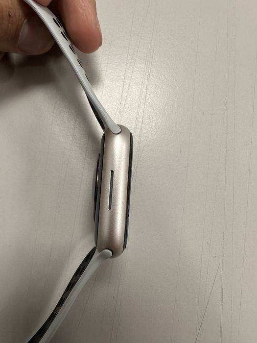 Apple Watch Series 7 Nike Edition 45mm Silver