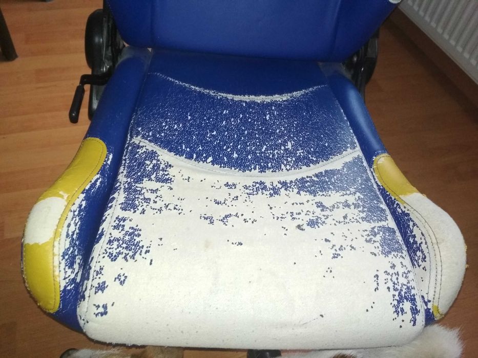 fotel biurowy firmy omp racing