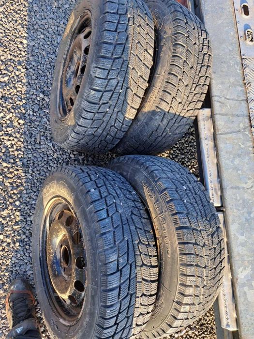 Opony zimowe, koła 185.65 r14 duży bieżnik 90%