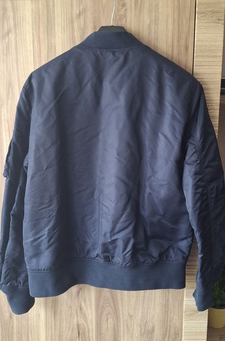 Kurtka bomberka granatowa