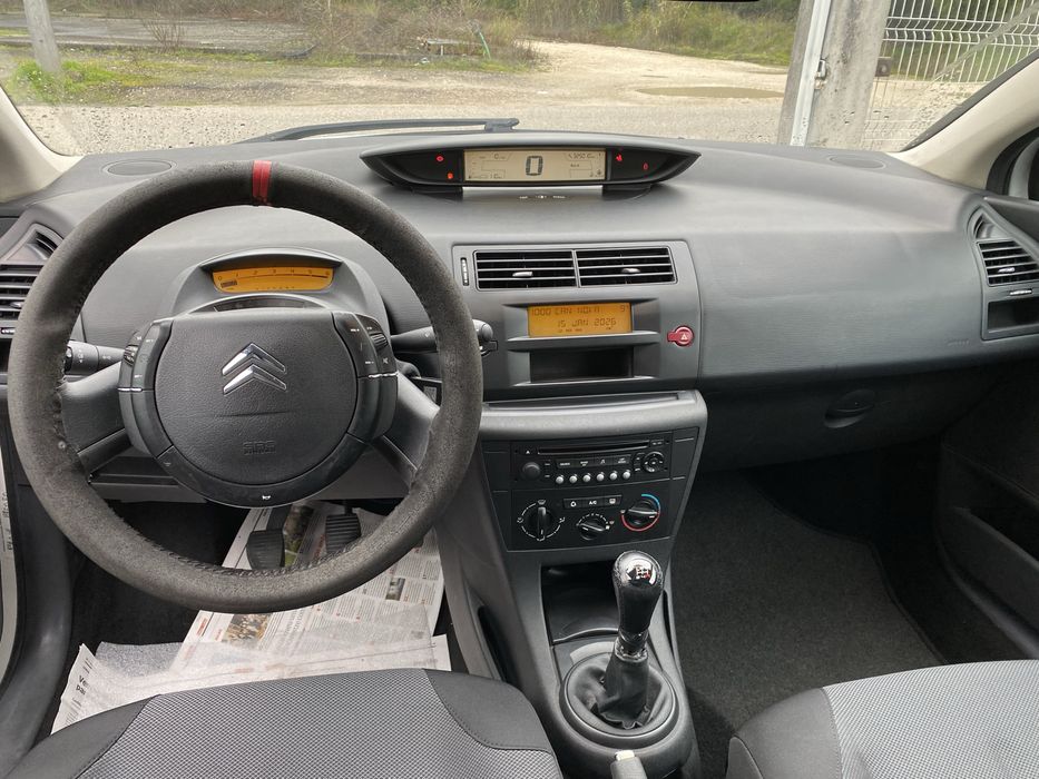 Citroen C4 1.6 HDI - Com Garantia!