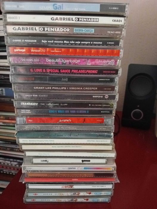 CDs portugueses e estrangeiros (R-S): R. Leão, S.Gainsbourg,Simone,etc