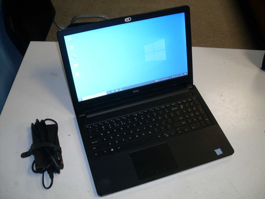 Laptop Dell Vostro 3559 i5-6200U, 8GB RAM, SSD 256 GB, Ekran 15,6"