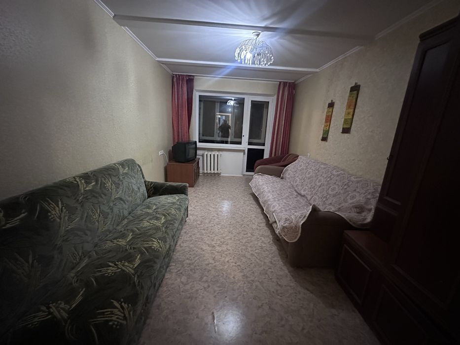 Трикімнатна квартира зі студією та 2 спальнями! Все залишається!