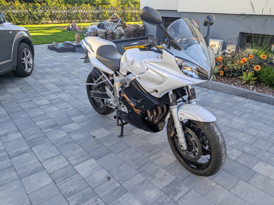 Yamaha fz6 GT ABS  biała 600 idealny mały przebieg
