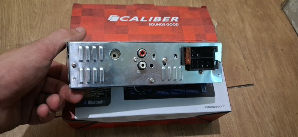 Vendo radio caliber com Bluetooth