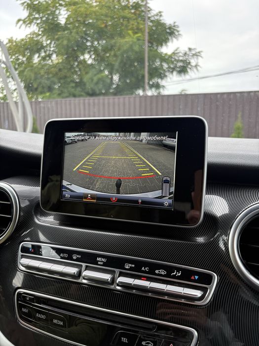 Автомобіль Mercedes- Benz