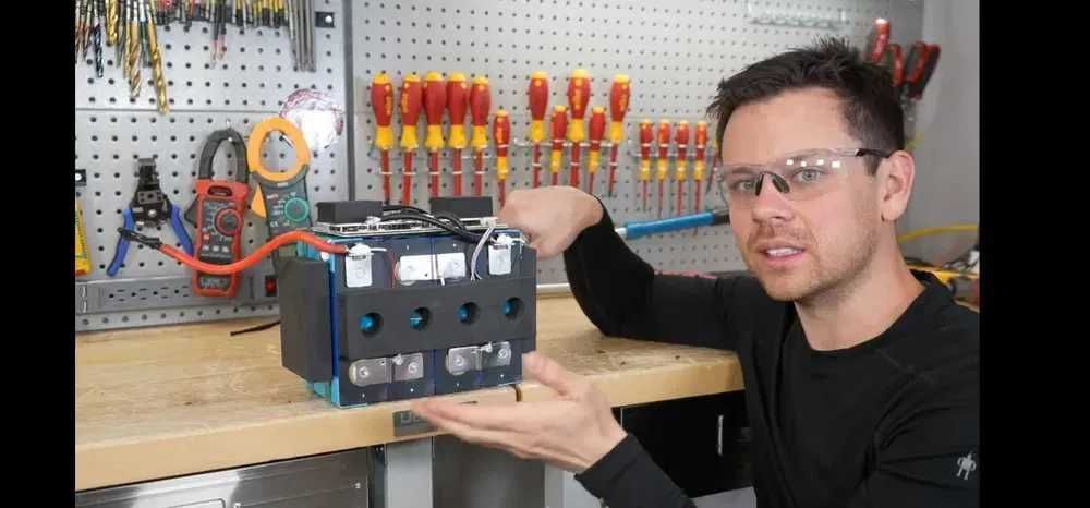 Акумулятор LiFePo4 12В 100А/год . Новий / наявність