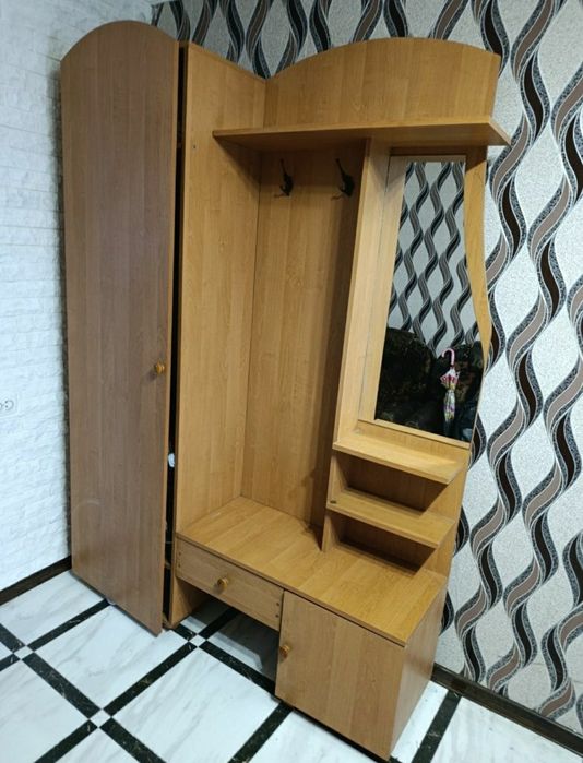 Продам прихожку в гарному стані