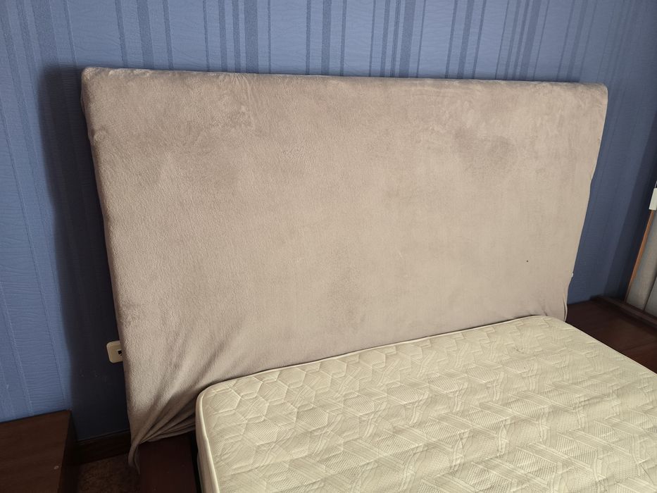 Cama casal e colchão