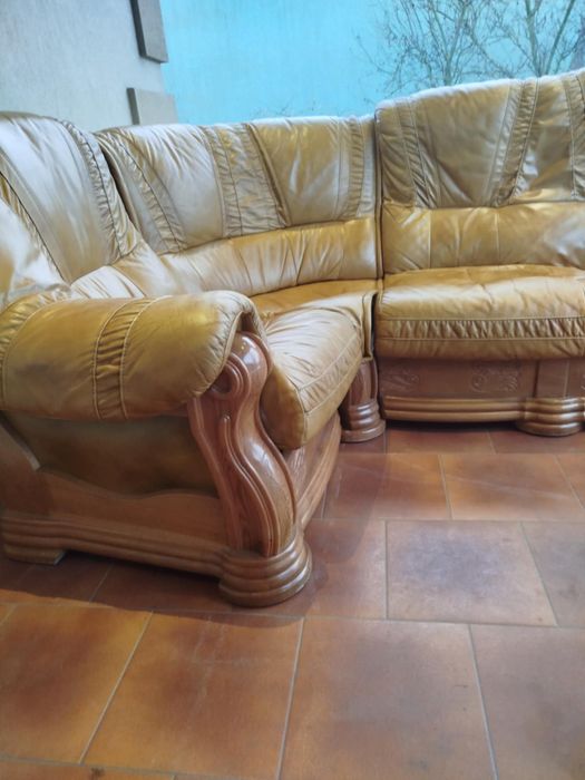 Skórzana kanapa z funkcja spania