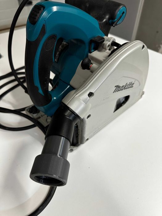 Adapter rury ssącej 32/40mm do zagłębiarki Makita SP6000J