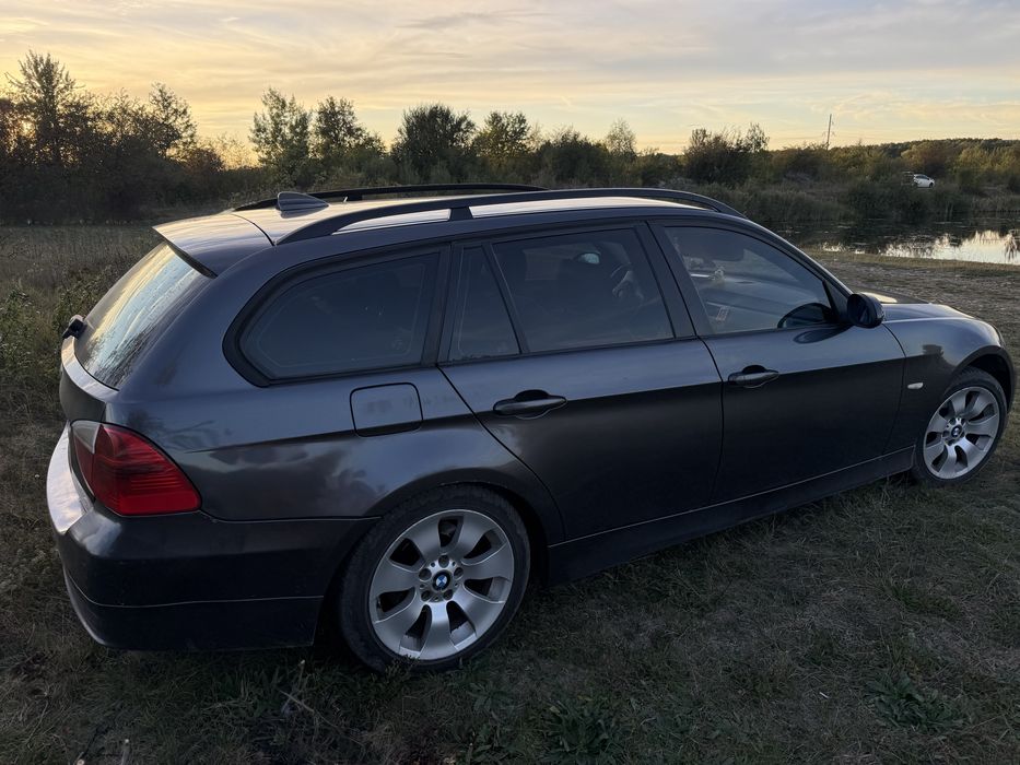 Продам BMW 320d e91