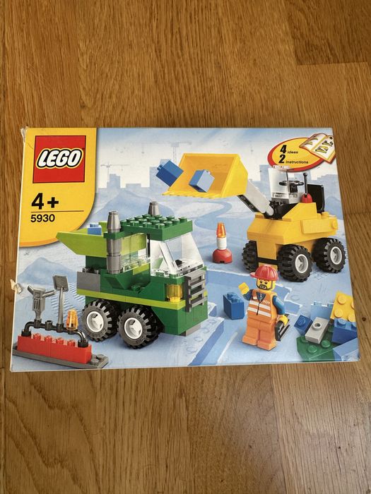 LEGO 5930 Road Construction