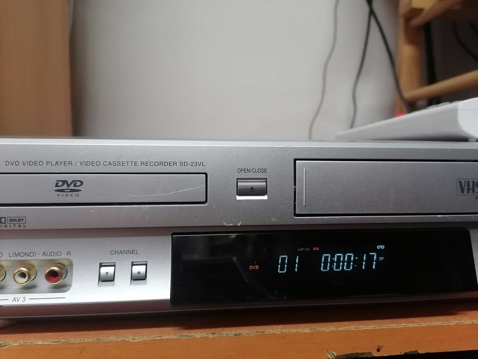 Magnetowid VHS Toshiba SD-K22 pilot