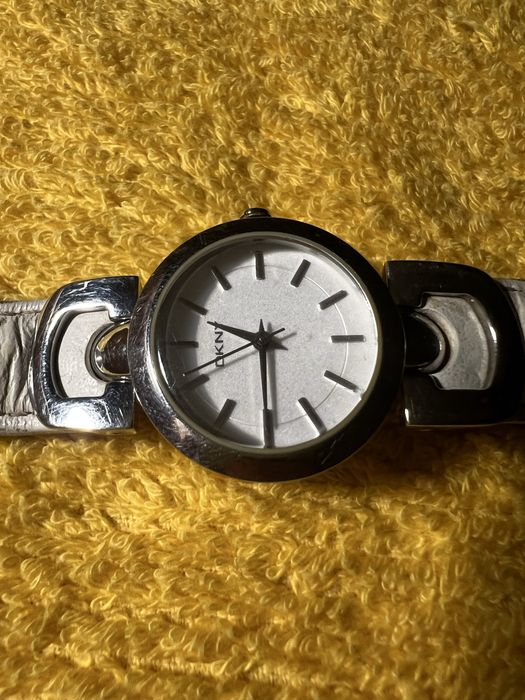 Часы DKNY Stanhope