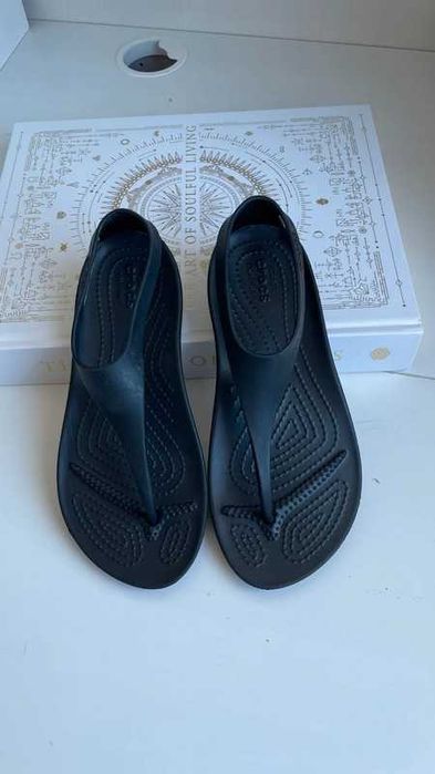 czarne gumowe japonki crocs serena flip W5 (35/36)