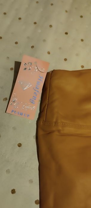 Leggings novas com etiqueta