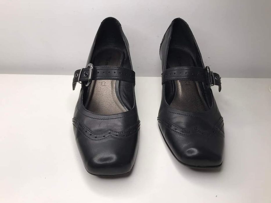 Czółenka skórzane Tamaris  Rozmiar 40 Pasek