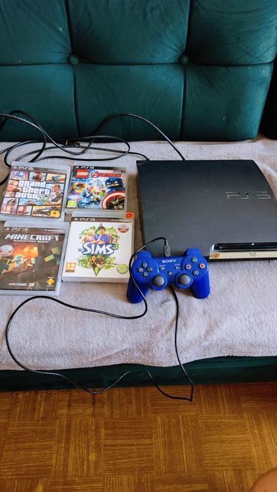 Sony PlayStation 3 PS3 Slim + pad + 4 gry GTA V call od duty sims 3 lego