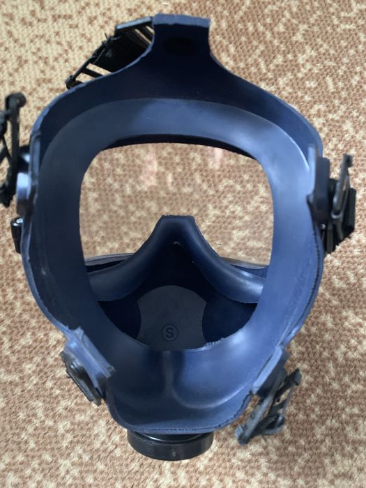 Продам противогаз новый розмер М
