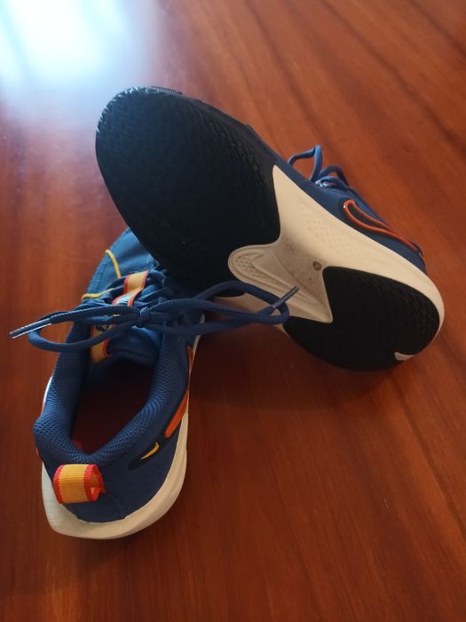 Ténis Nike novos