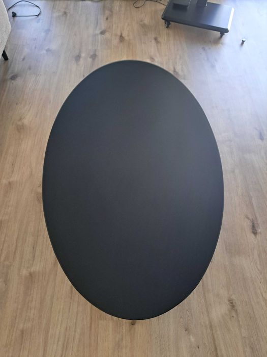 Mesa de centro oval de vidro temperado e metal (como nova)