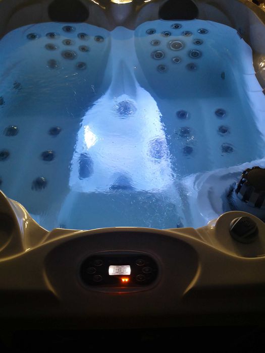 Jacuzzi całoroczne SPA Balboa 218 x 168 x 94 cm