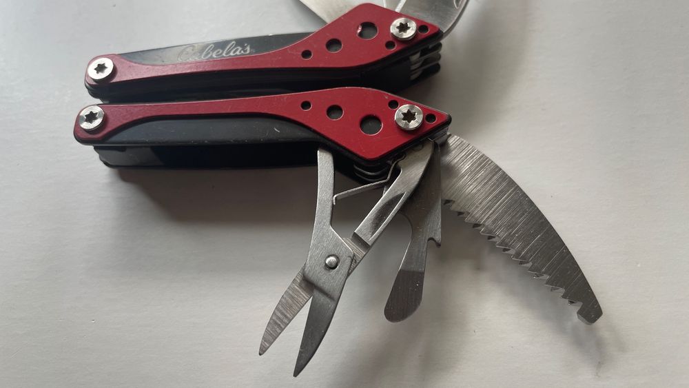 CABELA'S MULTITOOL narzędzie wielofunkcyjne (3)