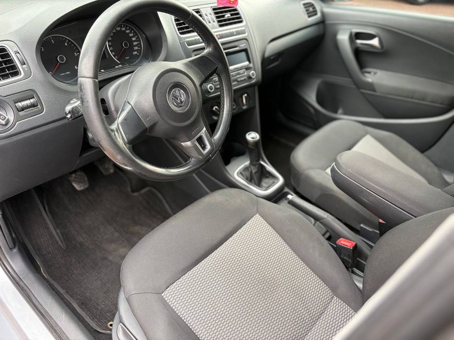 Volkswagen Polo 2012 год