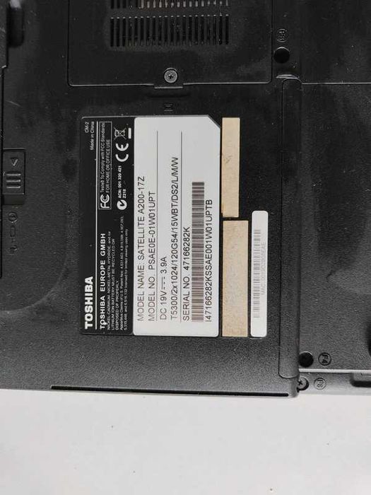 Toshiba Satellite A200-17Z | Para Peças ou Recuperação (Não Testado)