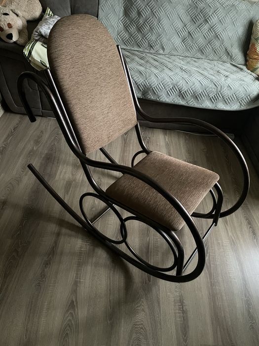 Крісло качалка.