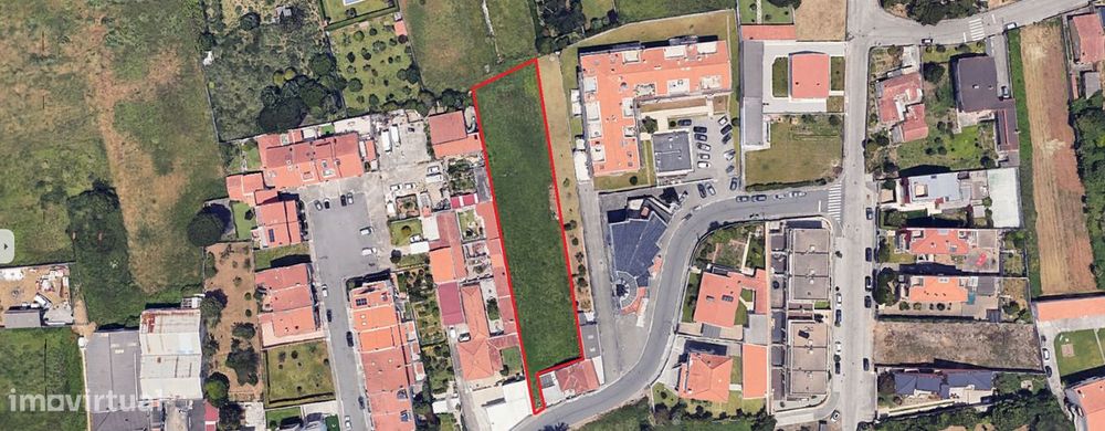 Terreno de 2200 metros perto da praia!