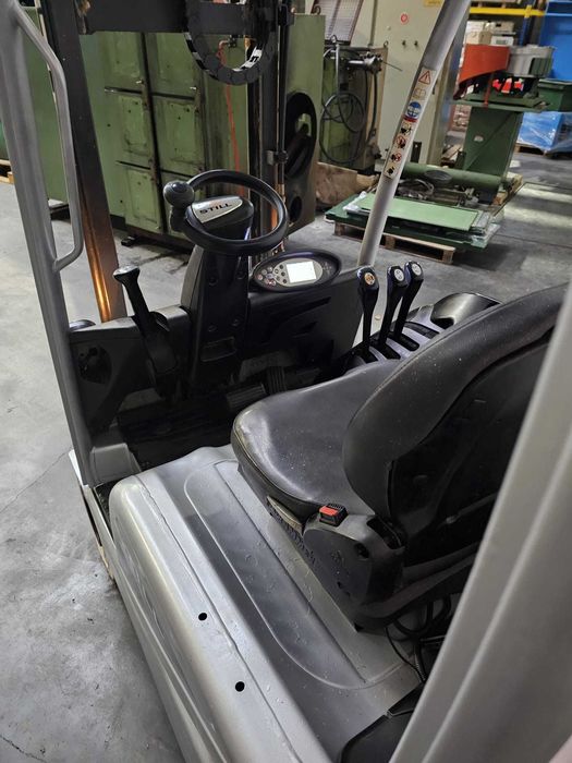 Empilhador elétrico  STILL RX20-15