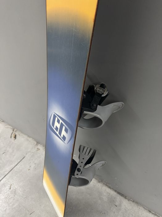 Prancha de snowboard crianca com fixações  – 135 cm