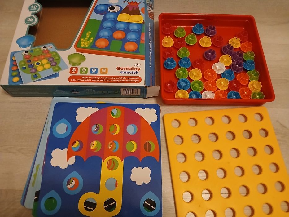 Guzikowy trening małej rączki zabawka edukacyjna dla dziecka 2-3 lata