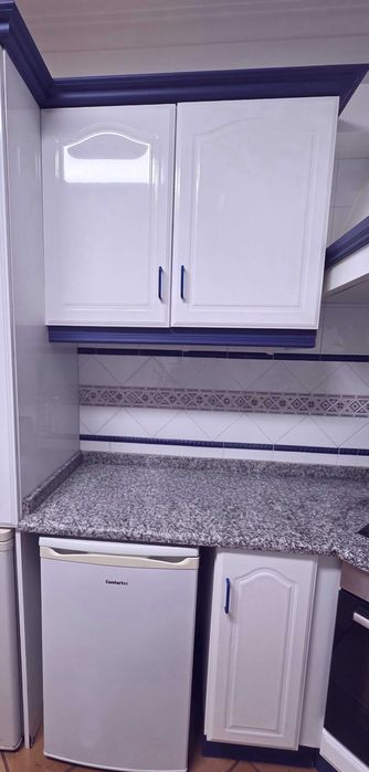 Venda de móveis de cozinha completa. Poderá ser vendida em separado.