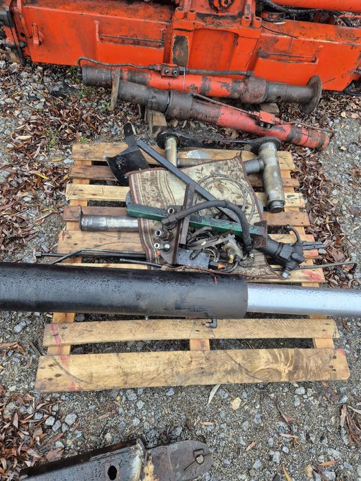 Крани маніпулятори розпридільник палфінгер хіаб та інші