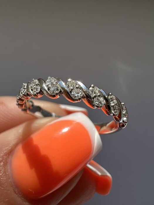 Золотое кольцо с бриллиантами р.16 /0,28ct белое золото 585 пробп