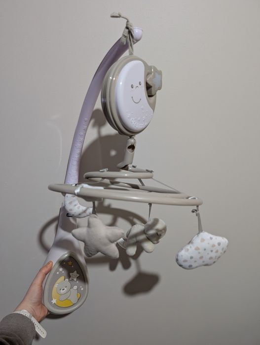 Beżowa karuzela do łóżeczka Chicco Next2Dreams Next2Me