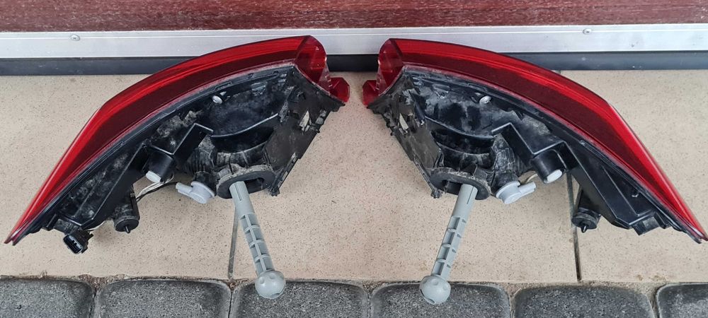 RENAULT CLIO V 19-24 Lampa Tył Tylna Lewa Prawa